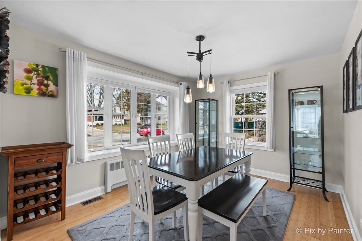 1011 N MITCHELL Avenue