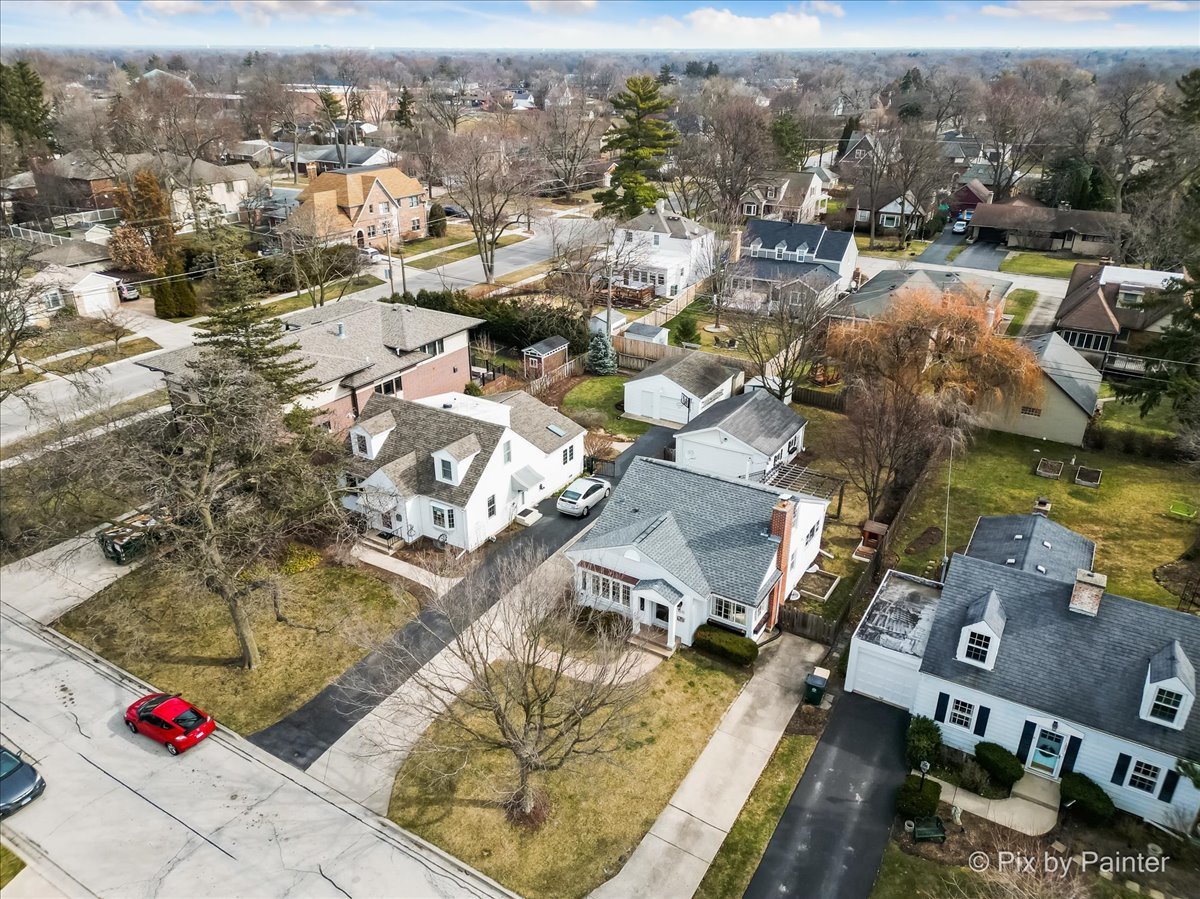 1011 N MITCHELL Avenue