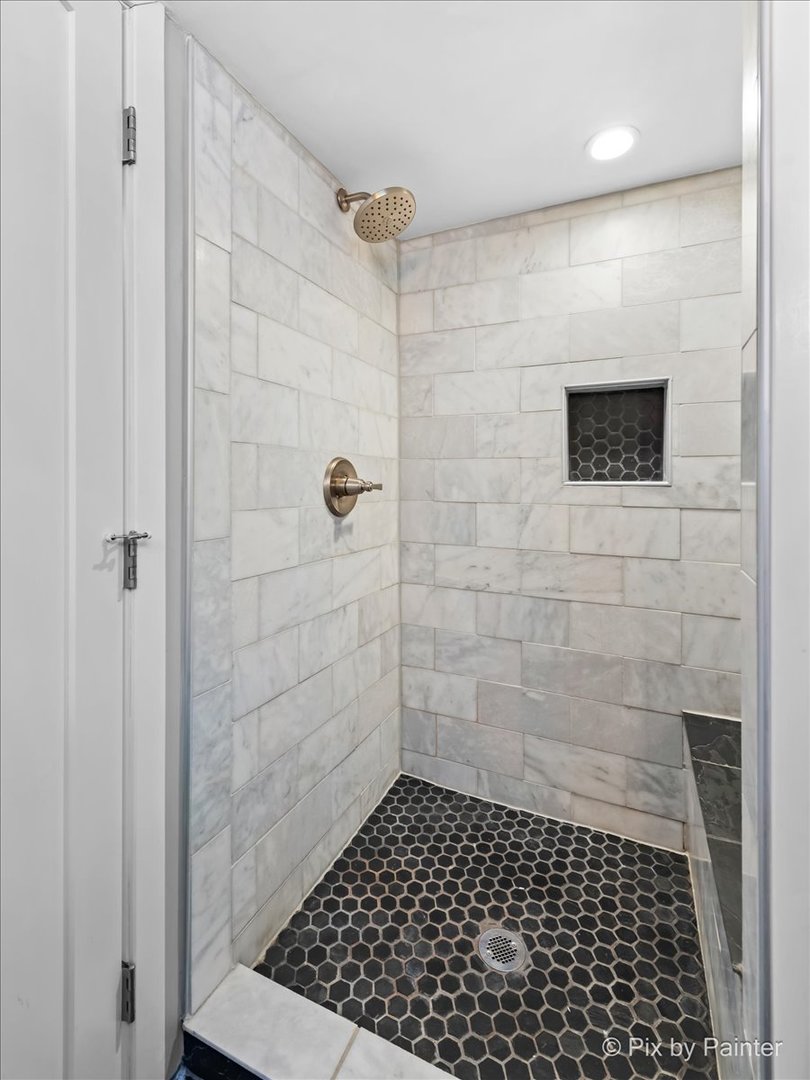 1011 N MITCHELL Avenue