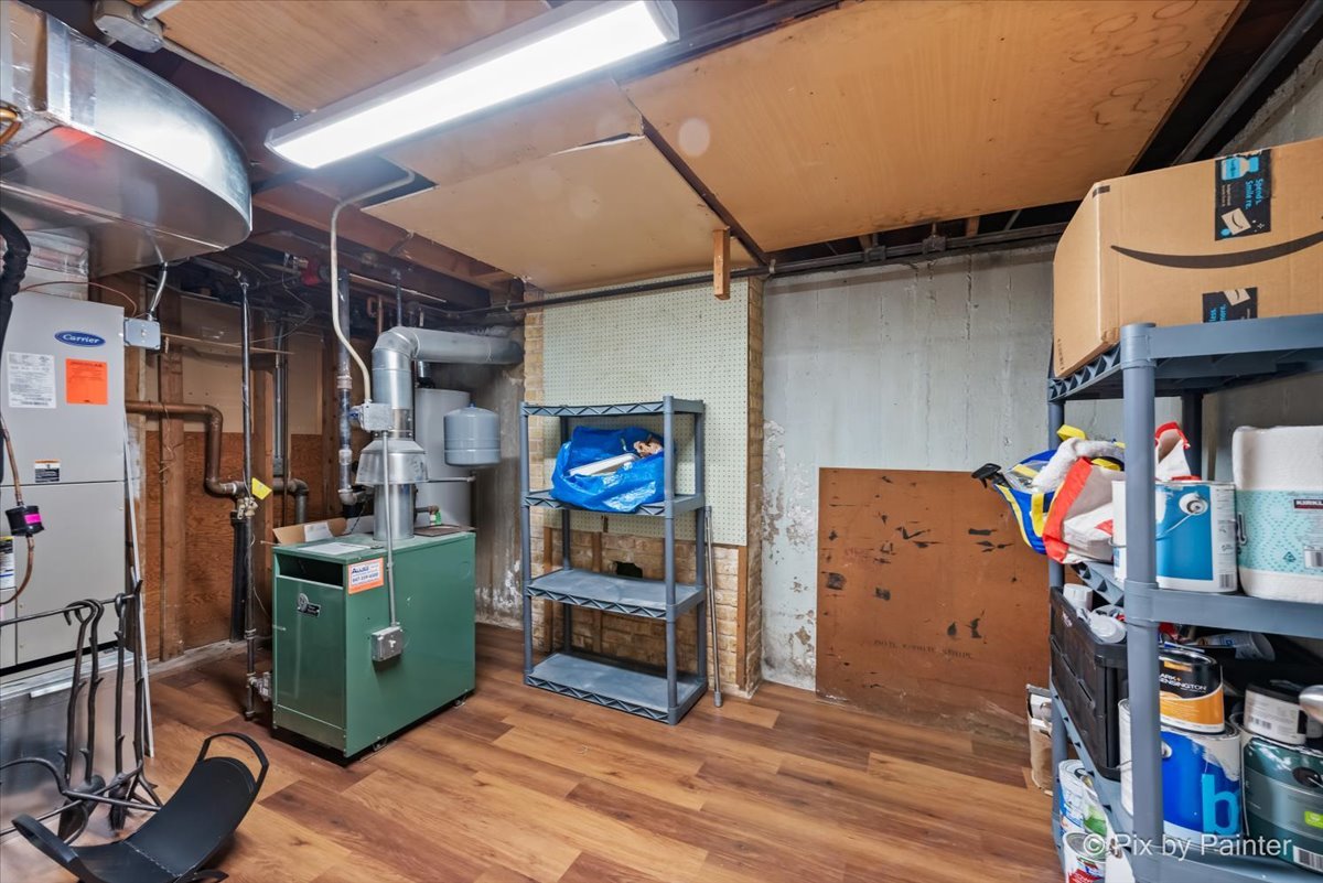 1011 N MITCHELL Avenue