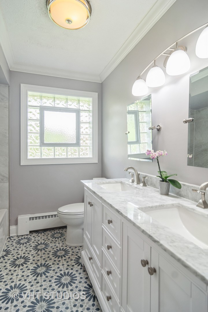 1226 W Sunset Terrace