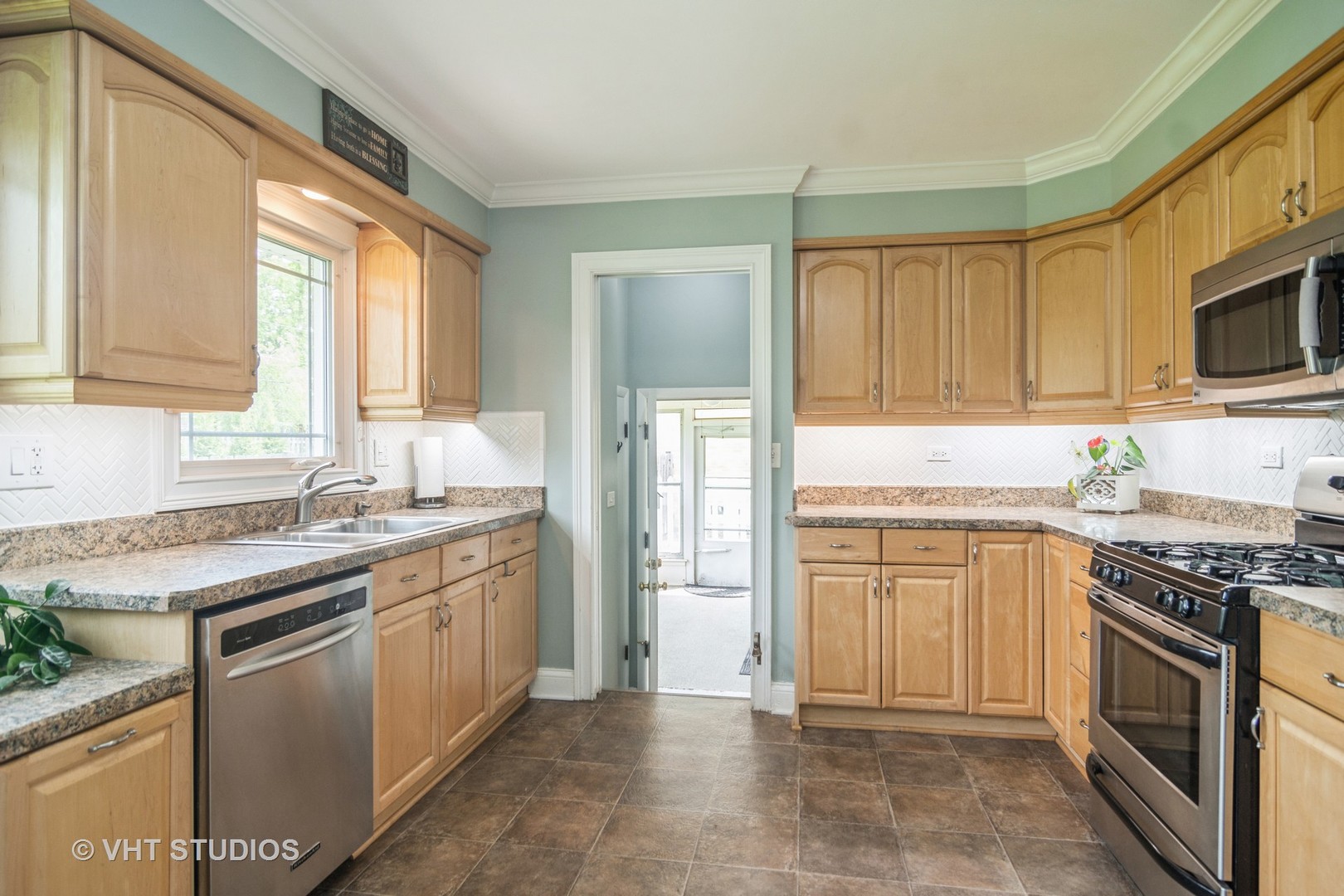 1226 W Sunset Terrace