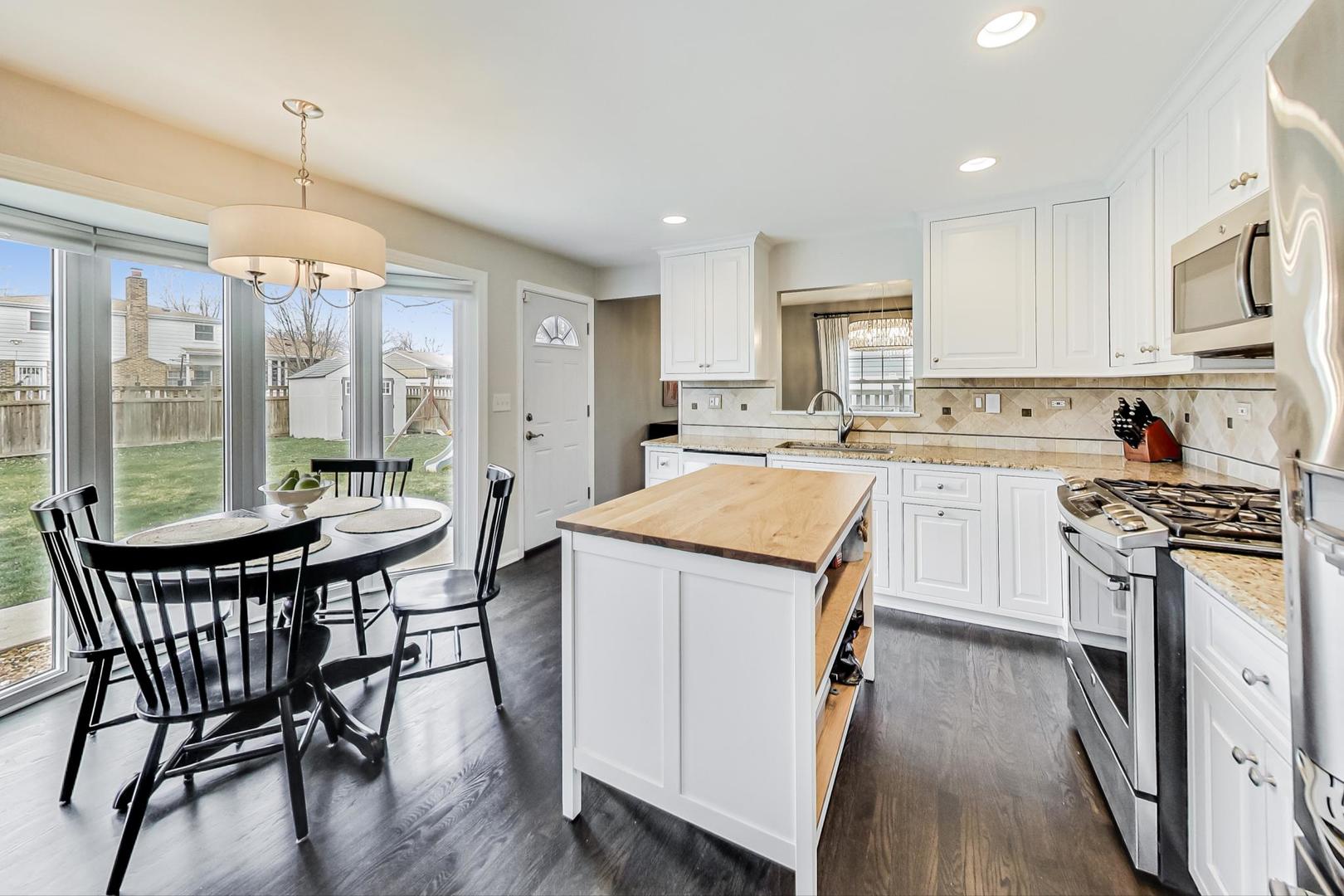 1706 S Surrey Ridge Drive