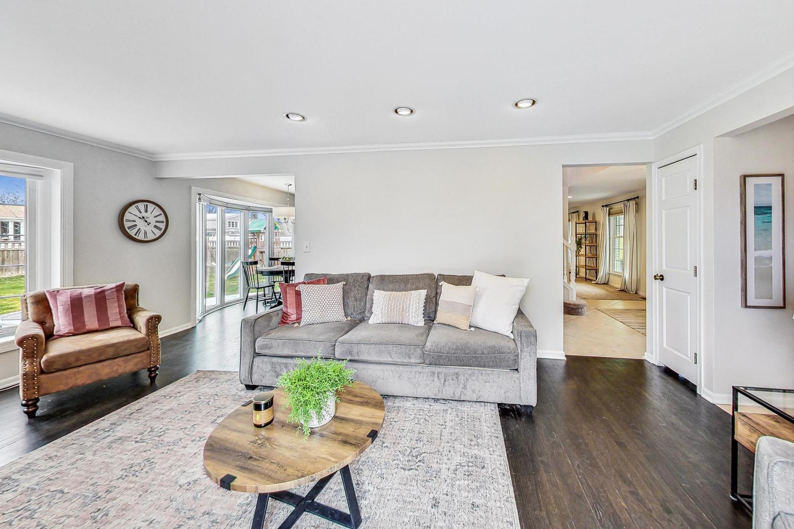 1706 S Surrey Ridge Drive