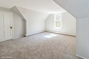 34 S Roselle Road