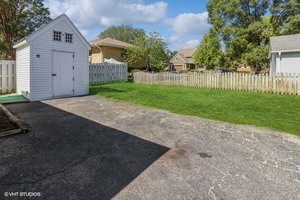 34 S Roselle Road