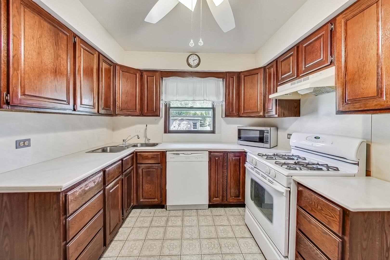 2615 N Waterman Avenue