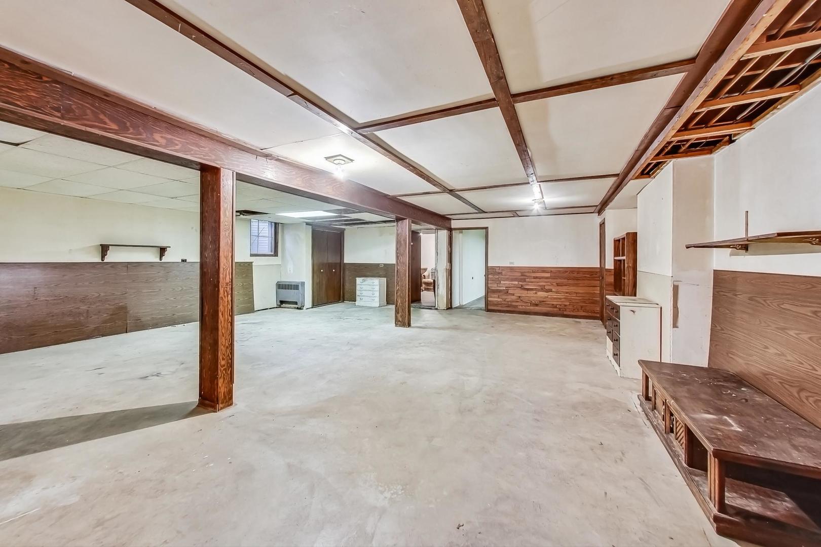 2615 N Waterman Avenue