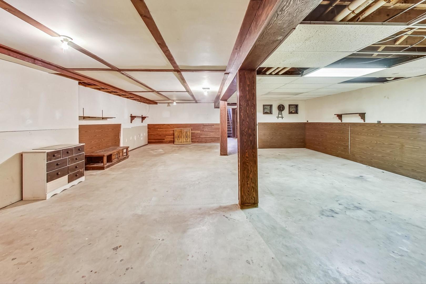 2615 N Waterman Avenue