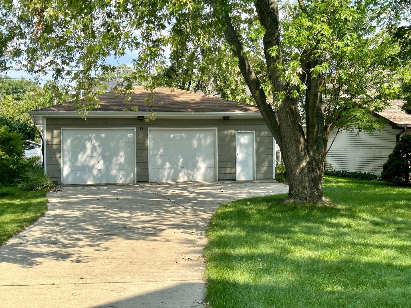 371 N Maple Avenue