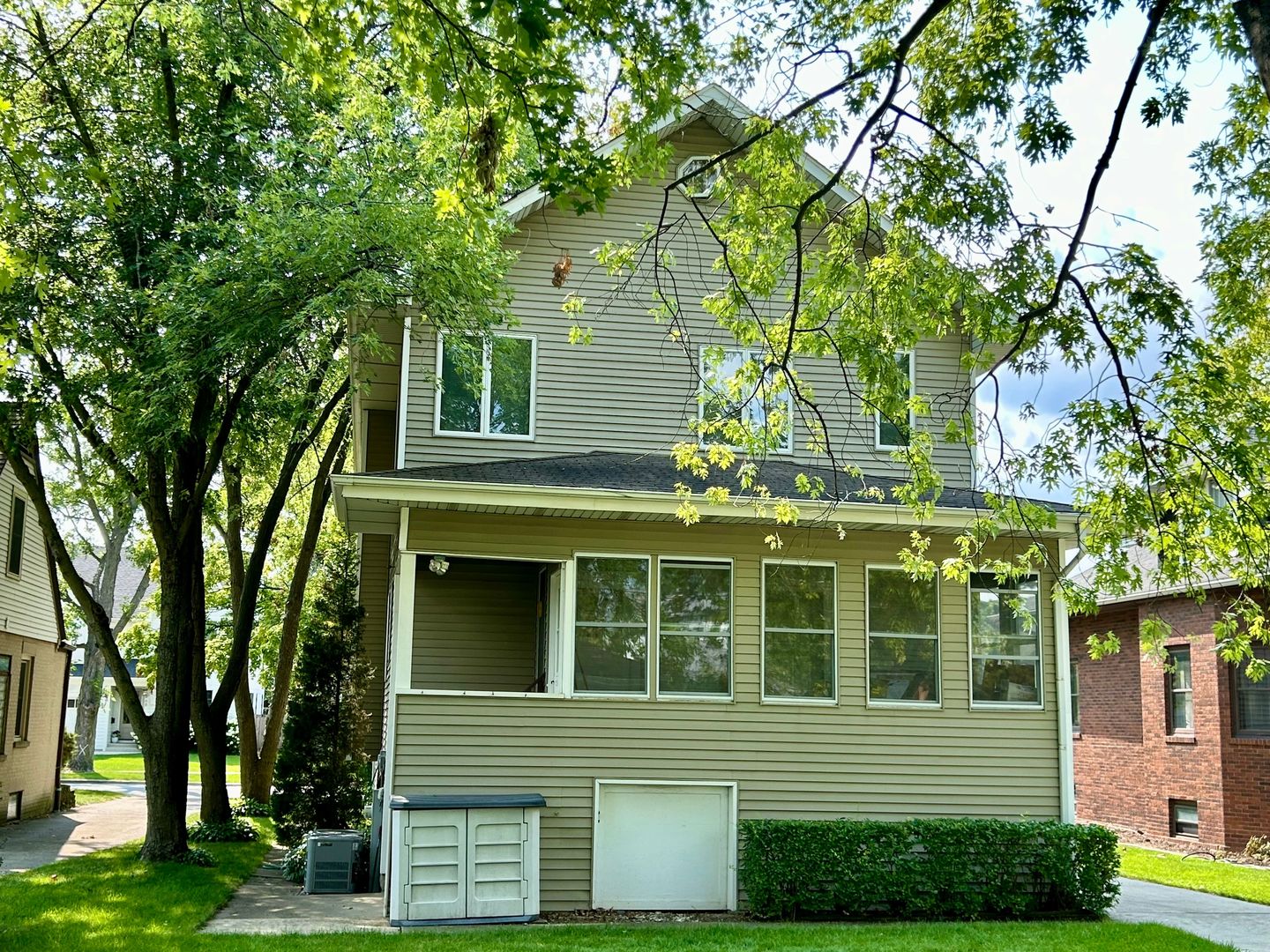 371 N Maple Avenue