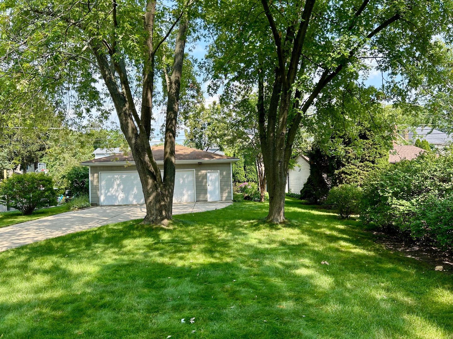 371 N Maple Avenue