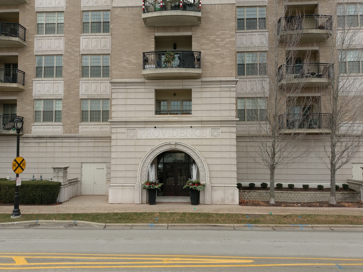 50 N Plum Grove Road Unit: 210E