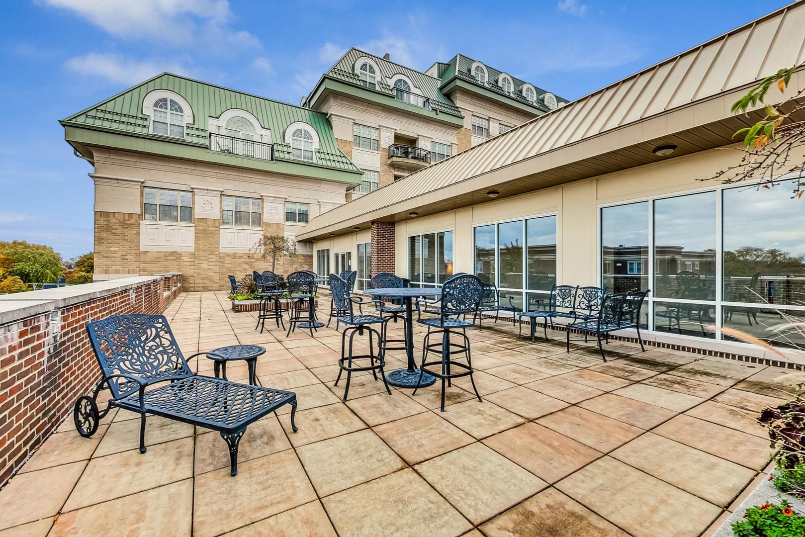 50 N Plum Grove Road Unit: 210E
