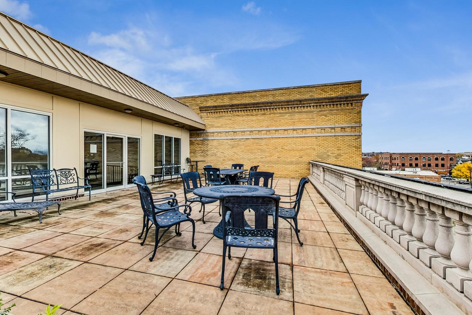 50 N Plum Grove Road Unit: 210E