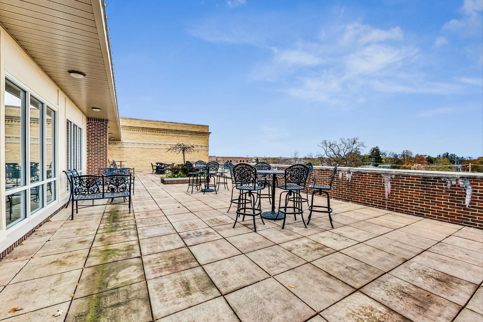 50 N Plum Grove Road Unit: 210E
