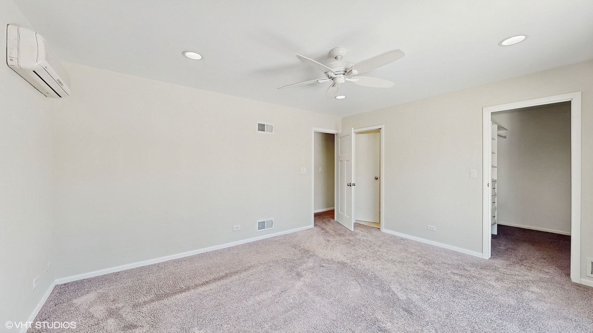 1907 N Fernandez Avenue