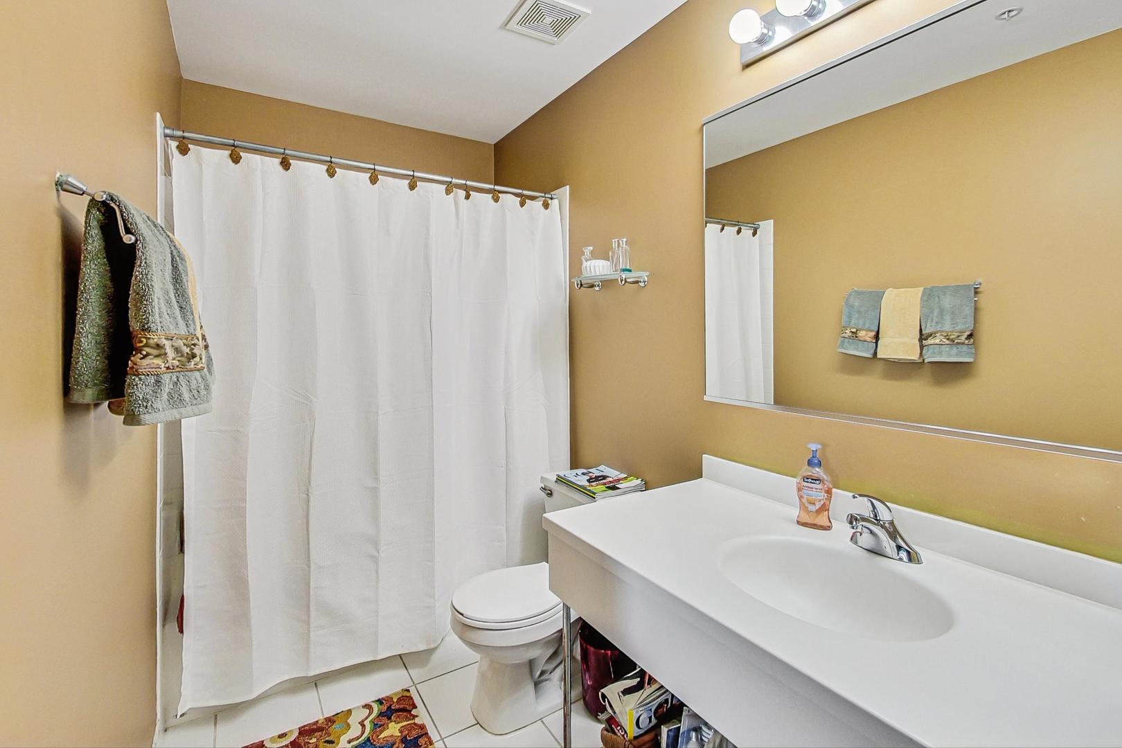 1 S HIGHLAND Avenue Unit: 805