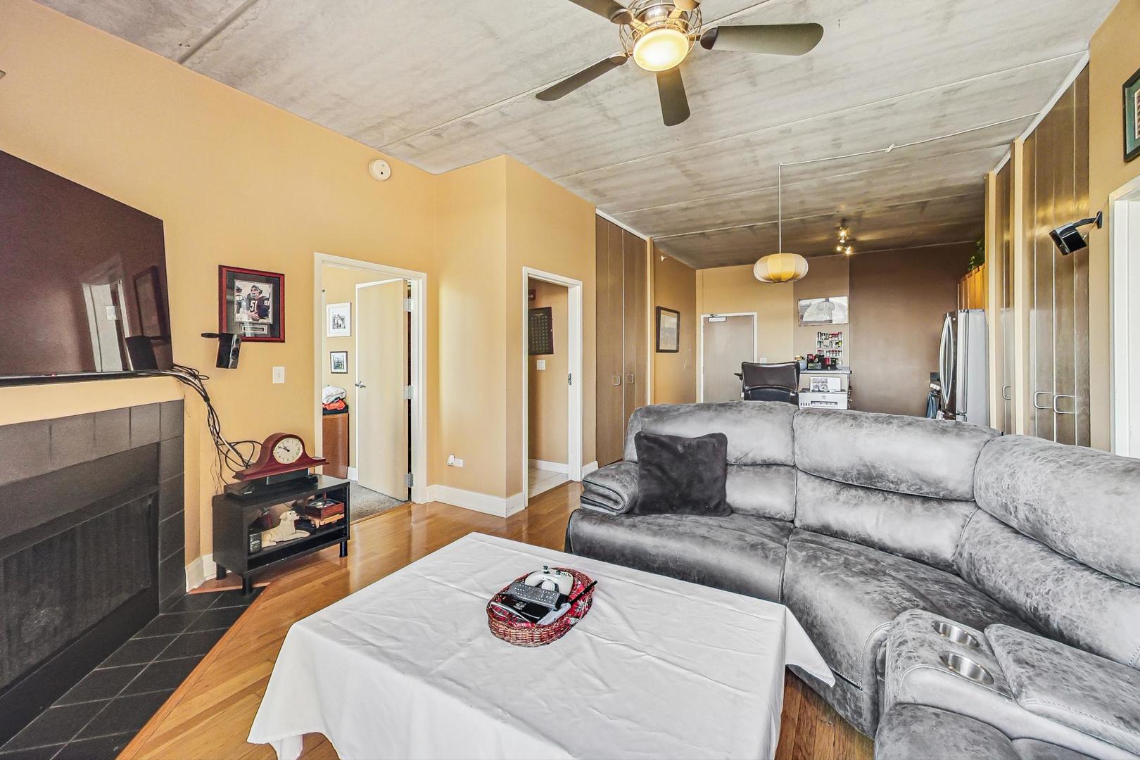 1 S HIGHLAND Avenue Unit: 805