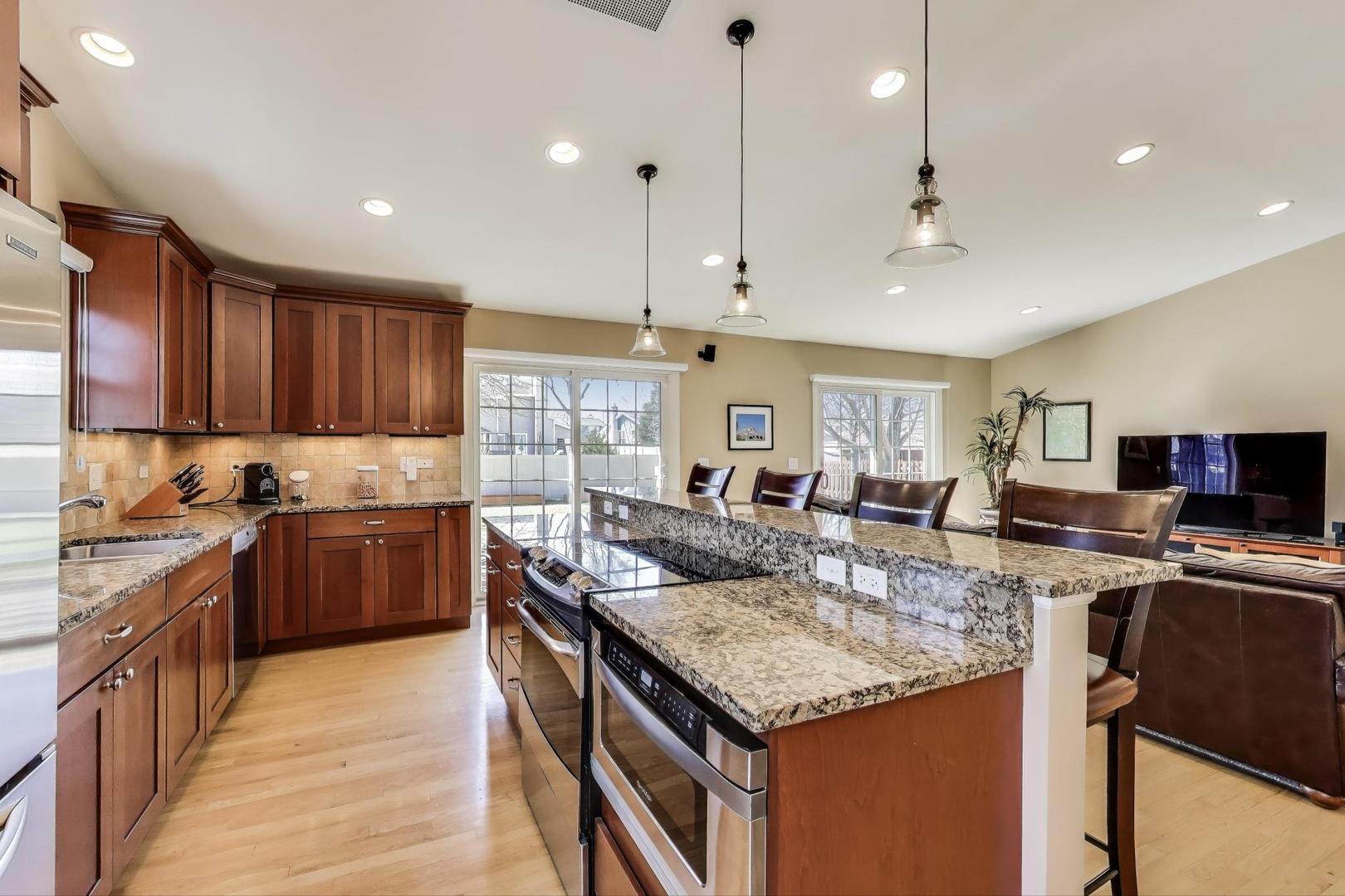 607 E Pennsylvania Court