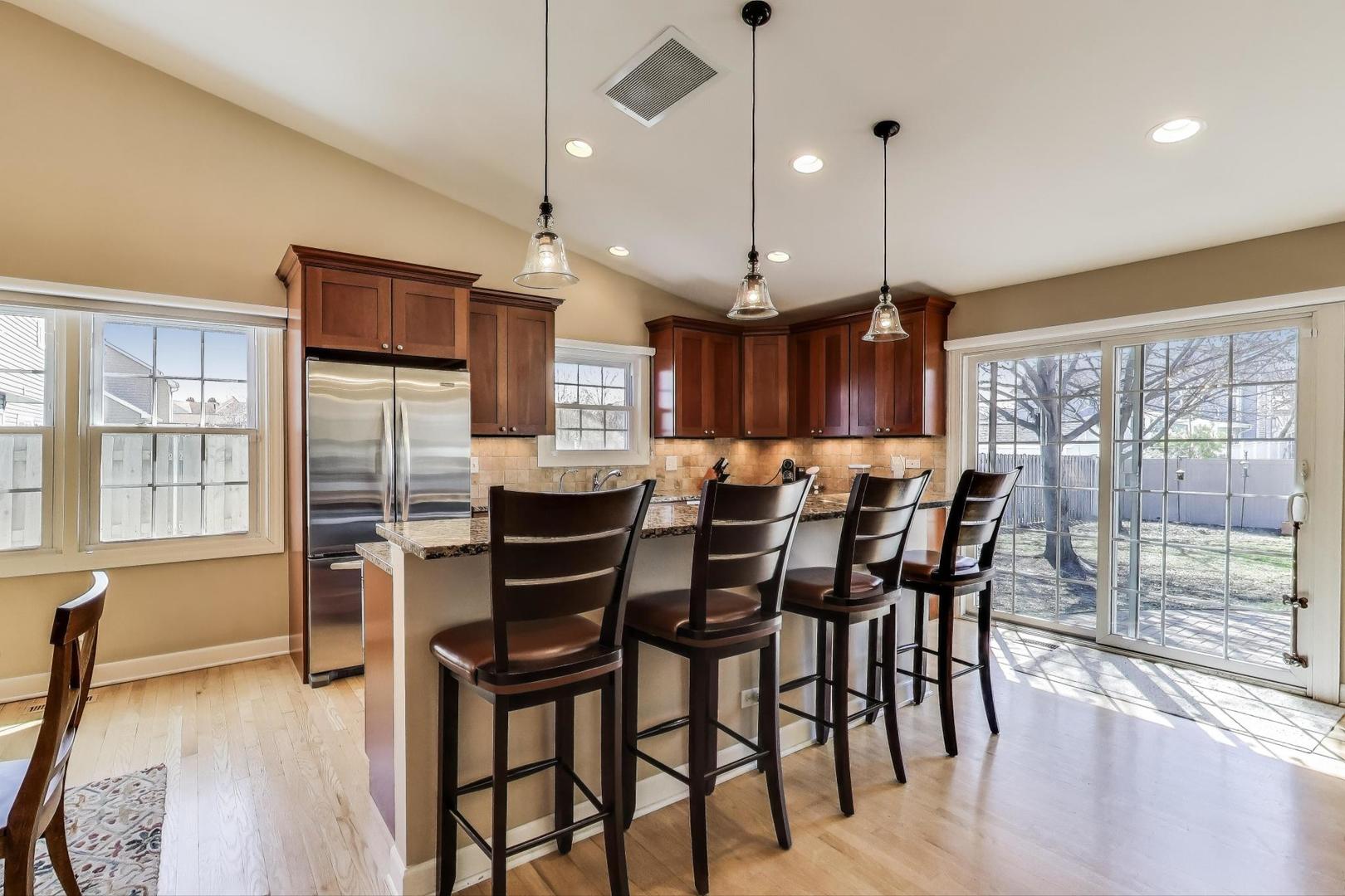 607 E Pennsylvania Court