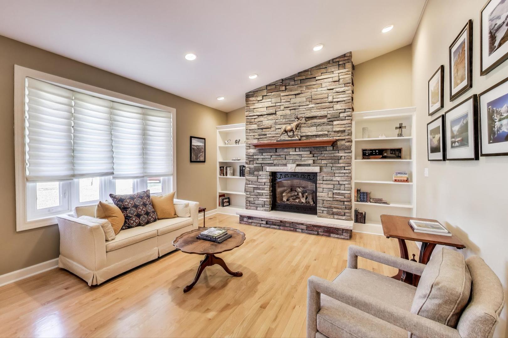 607 E Pennsylvania Court