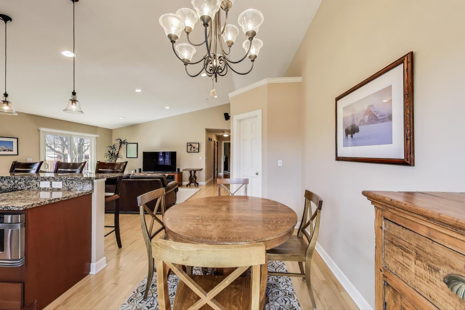 607 E Pennsylvania Court