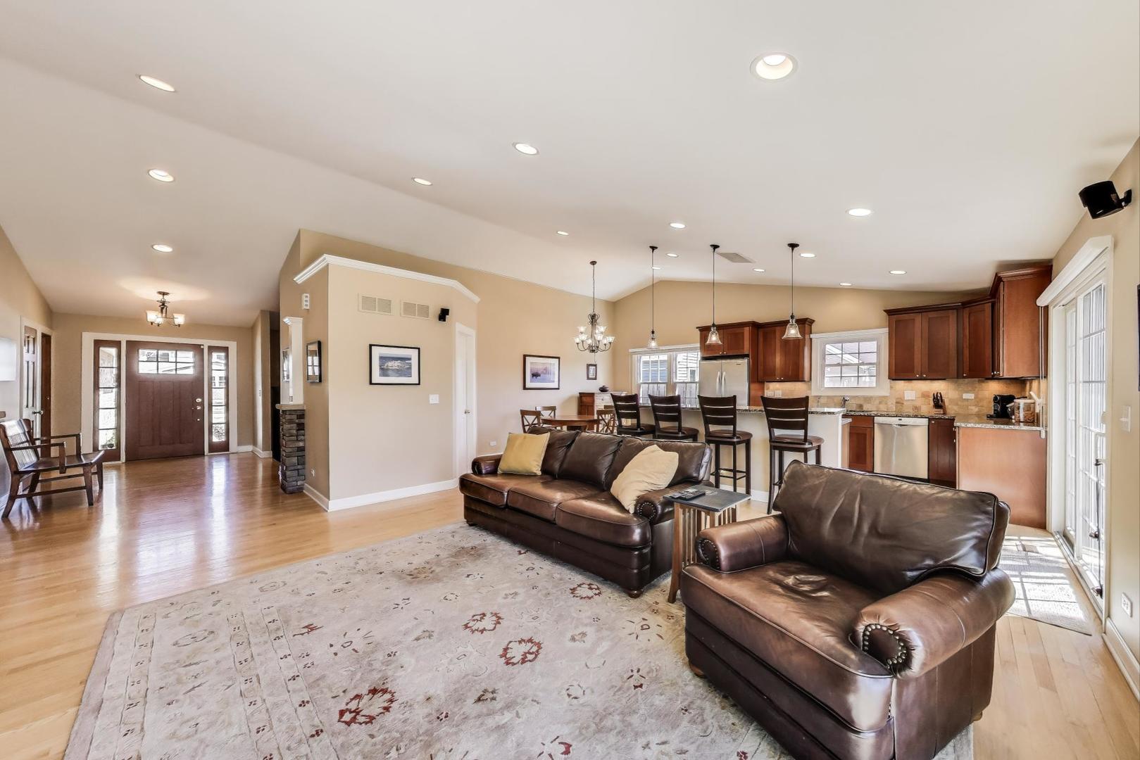 607 E Pennsylvania Court