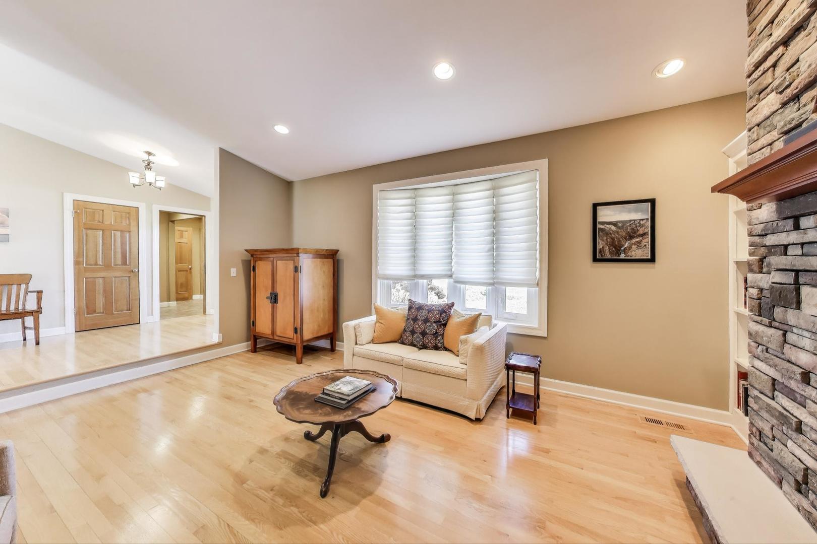 607 E Pennsylvania Court