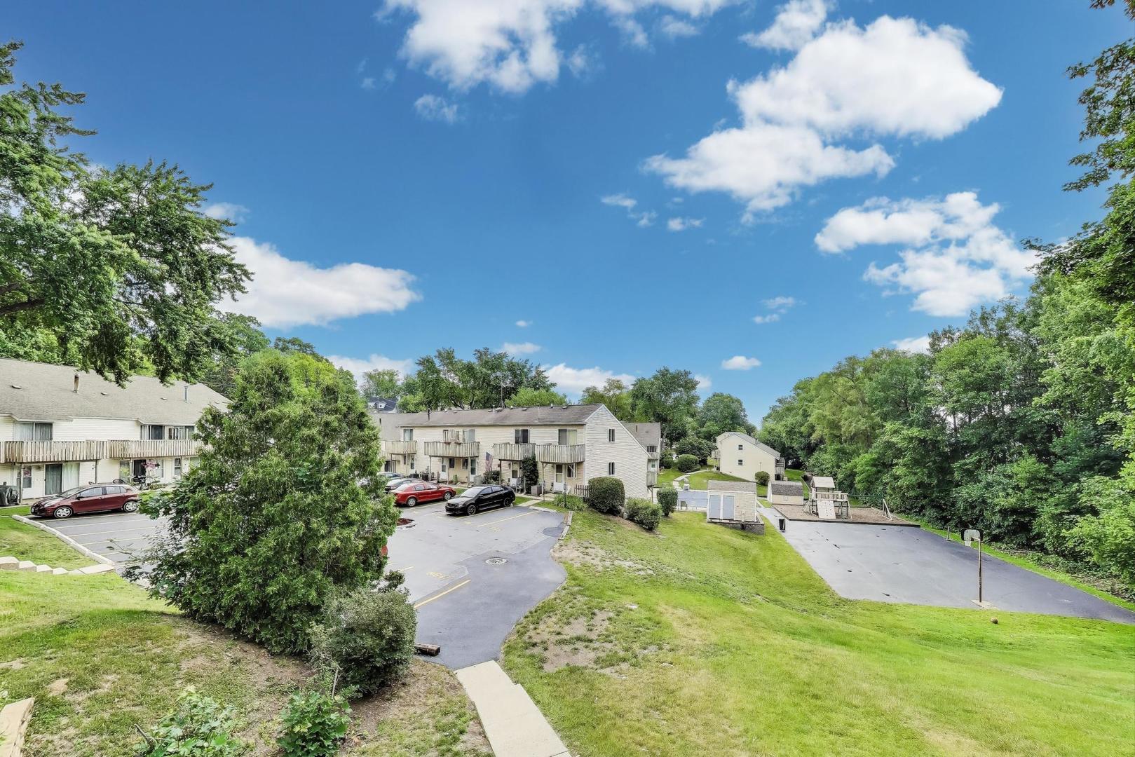 127 Forest Avenue Unit: A