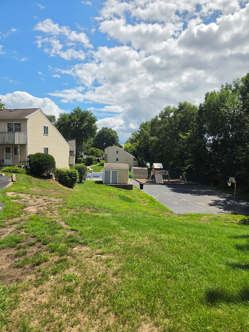 127 Forest Avenue Unit: A