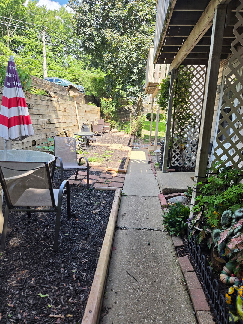 127 Forest Avenue Unit: A