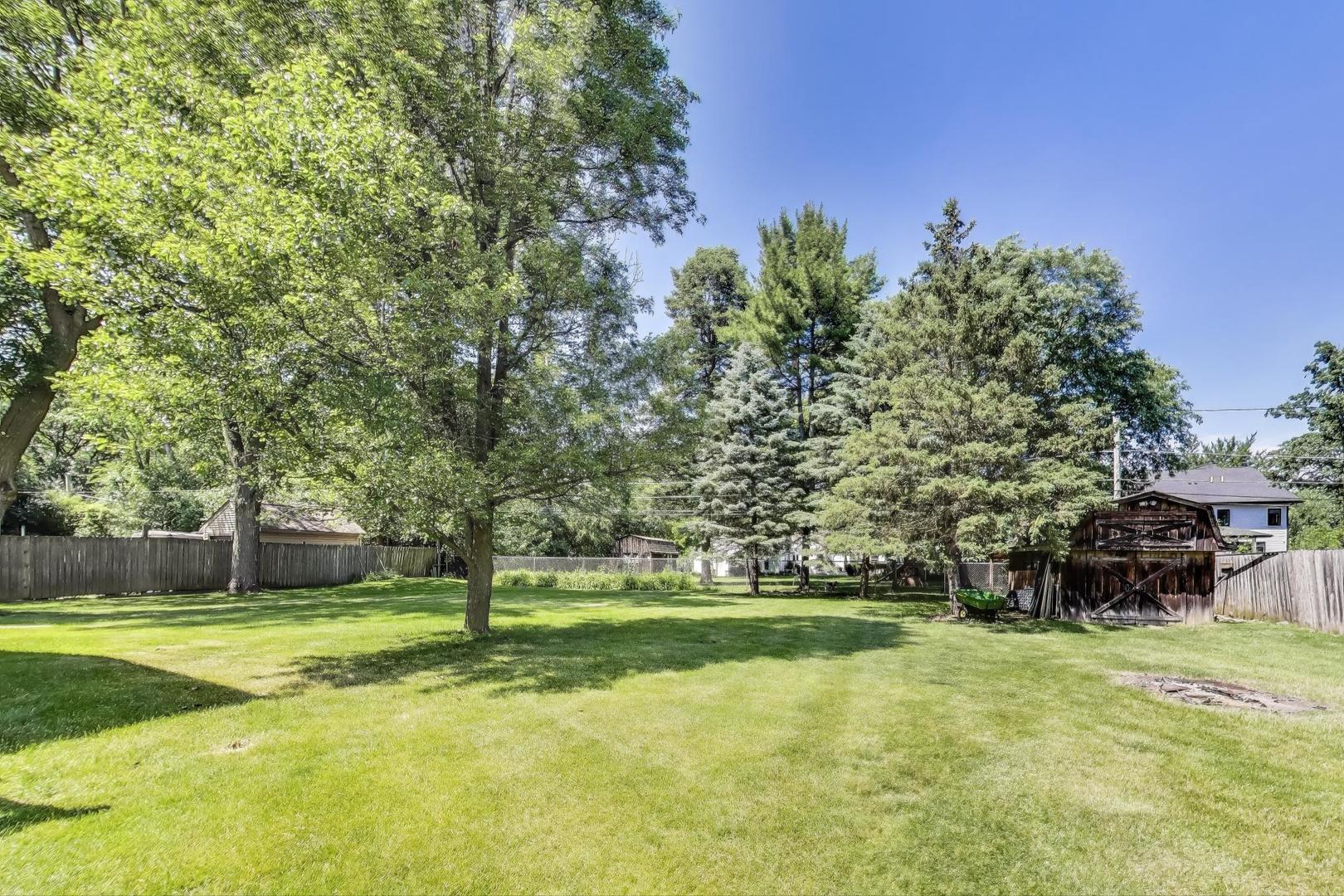 100 W Willow Road