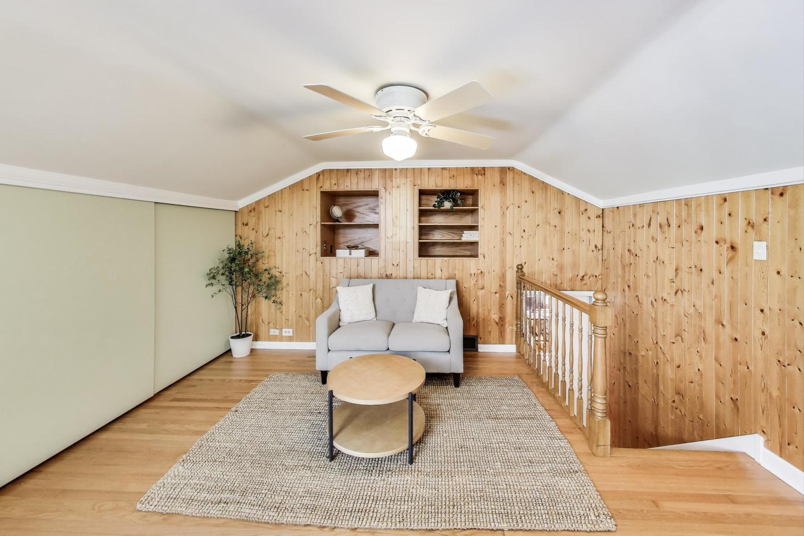 100 W Willow Road
