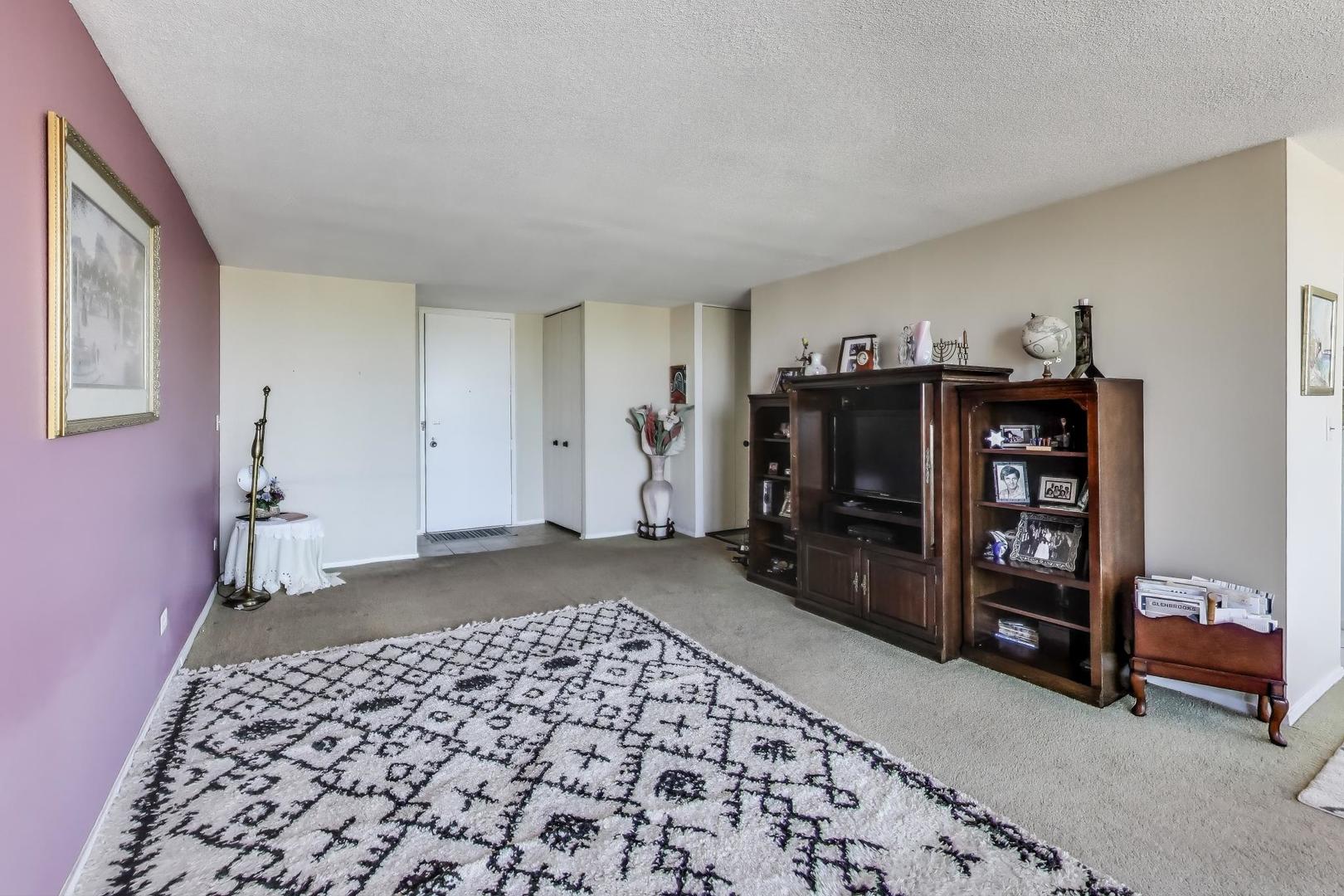 3925 Triumvera Drive Unit: 14D
