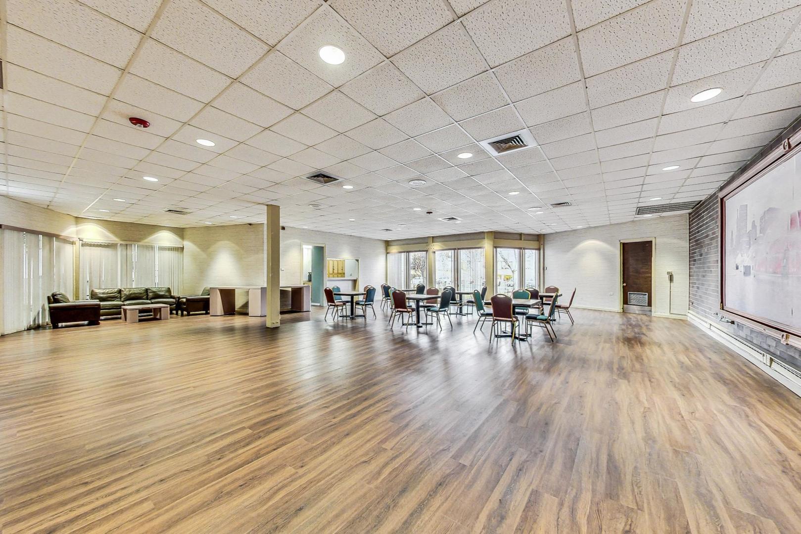 3925 Triumvera Drive Unit: 14D