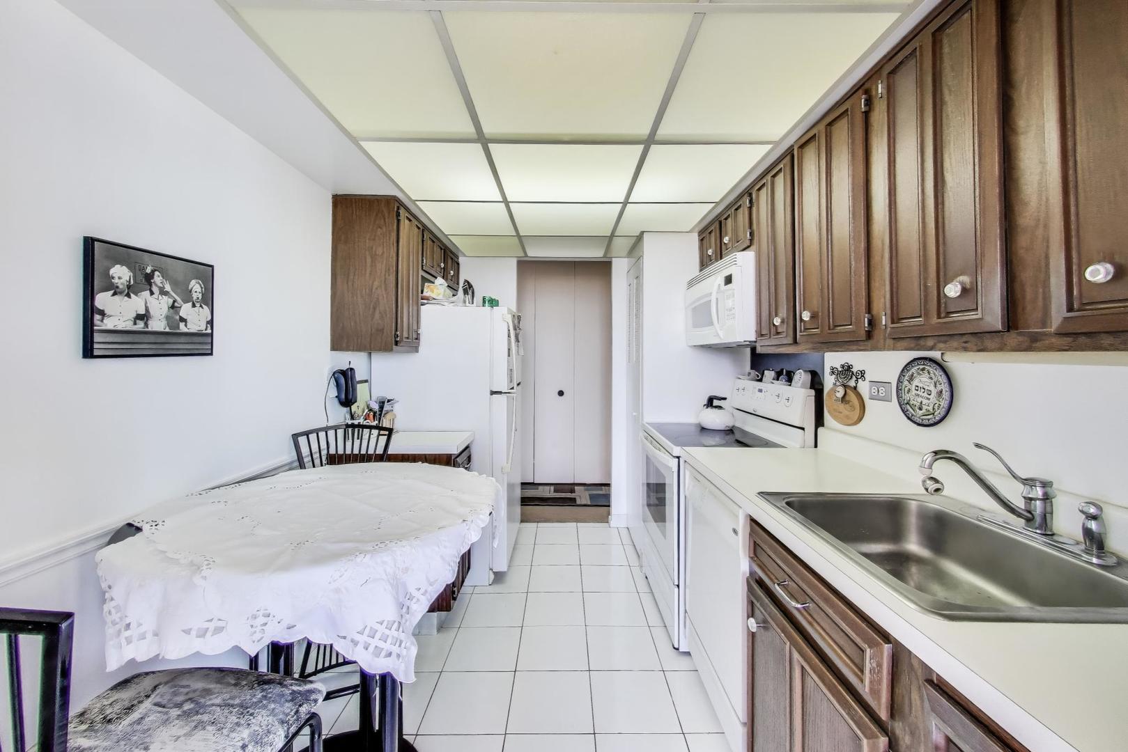 3925 Triumvera Drive Unit: 14D