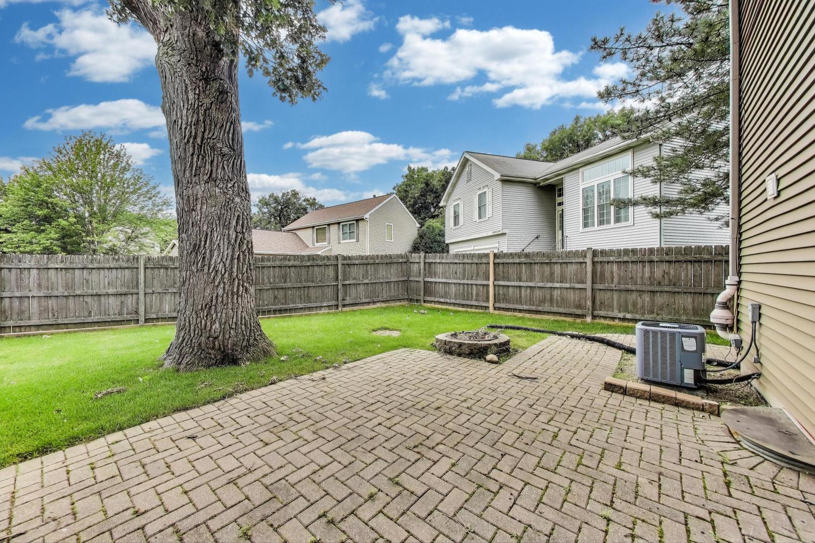 262 W Prairie Lane