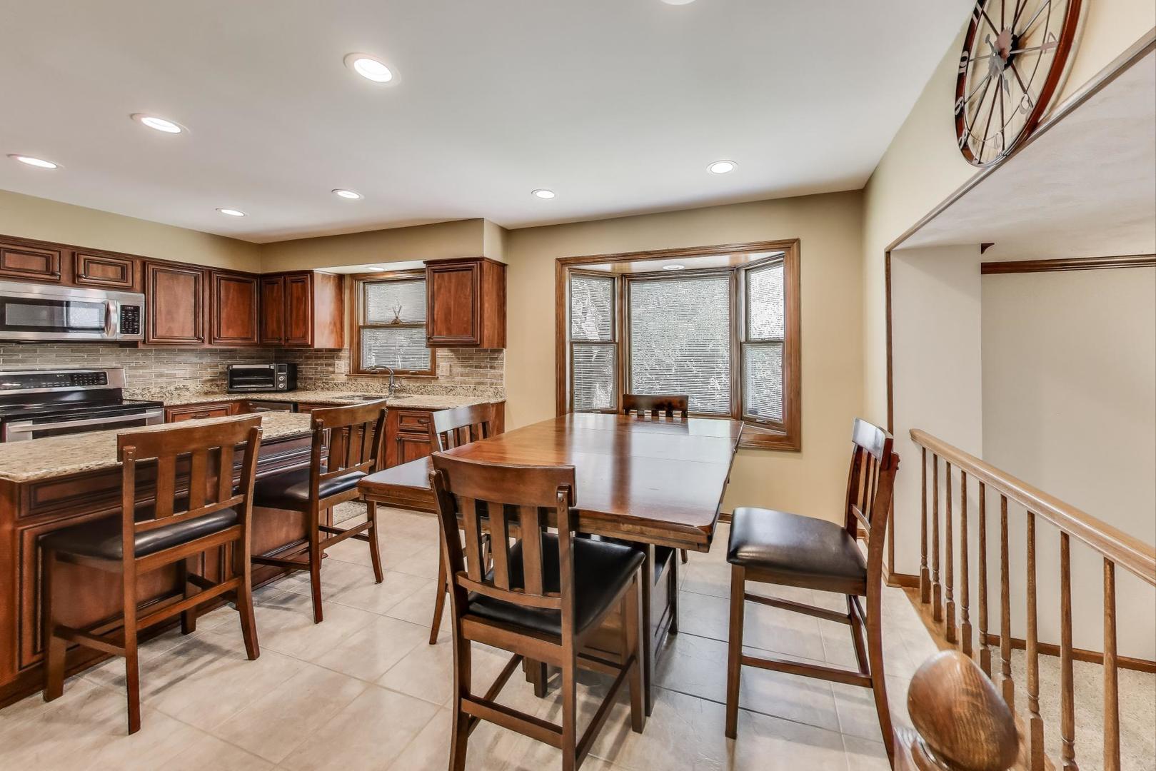 428 W Wilshire Drive