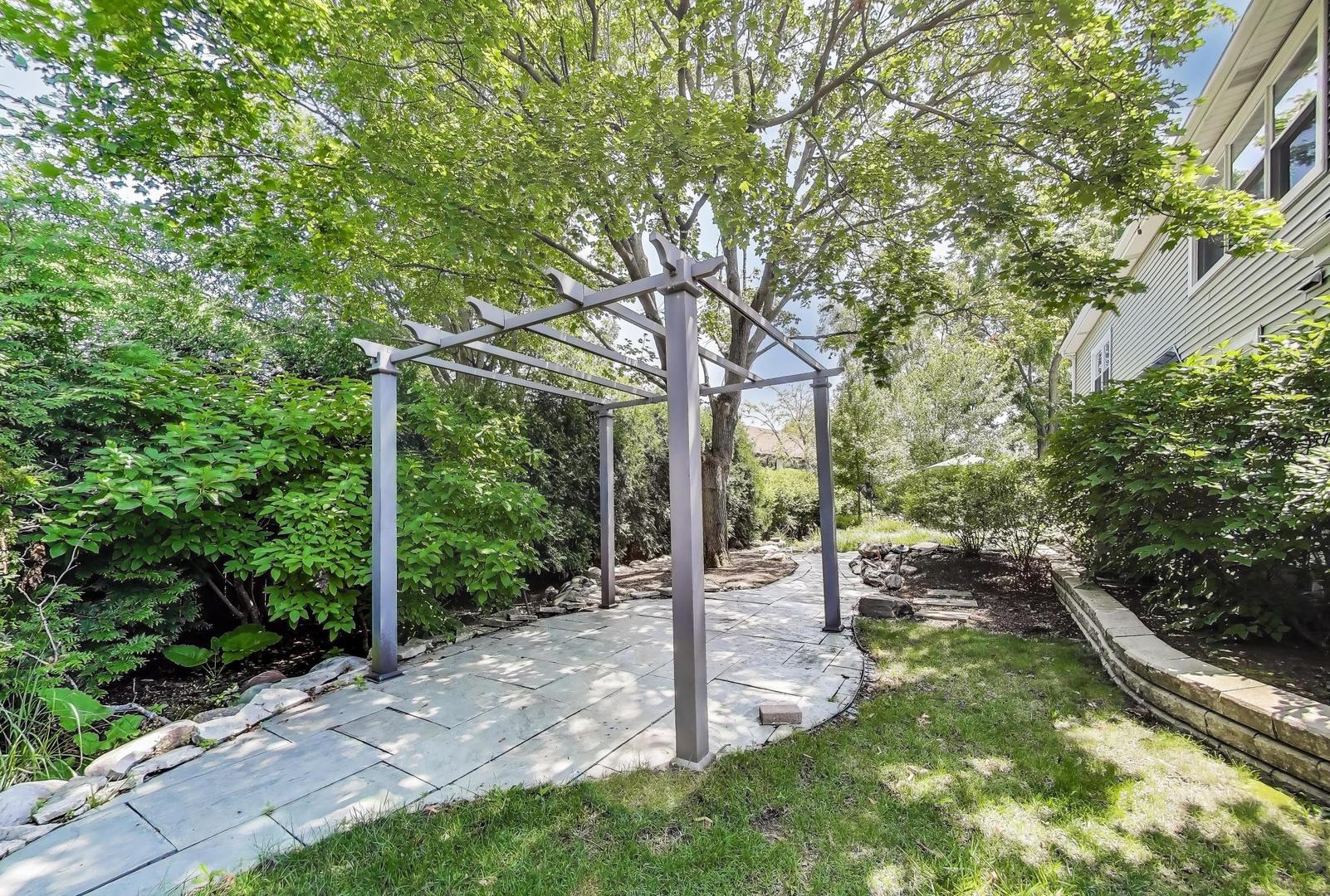 428 W Wilshire Drive