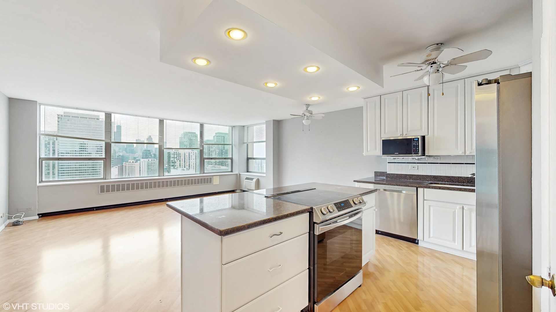 1360 N Sandburg Terrace Unit: 2605C