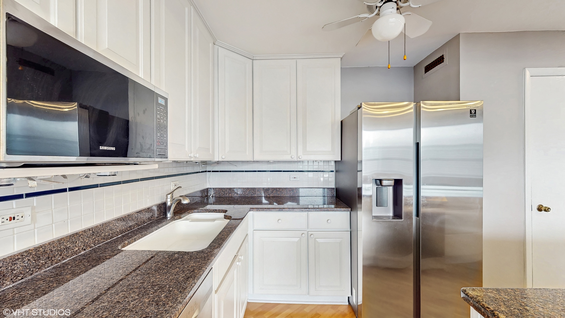 1360 N Sandburg Terrace Unit: 2605C