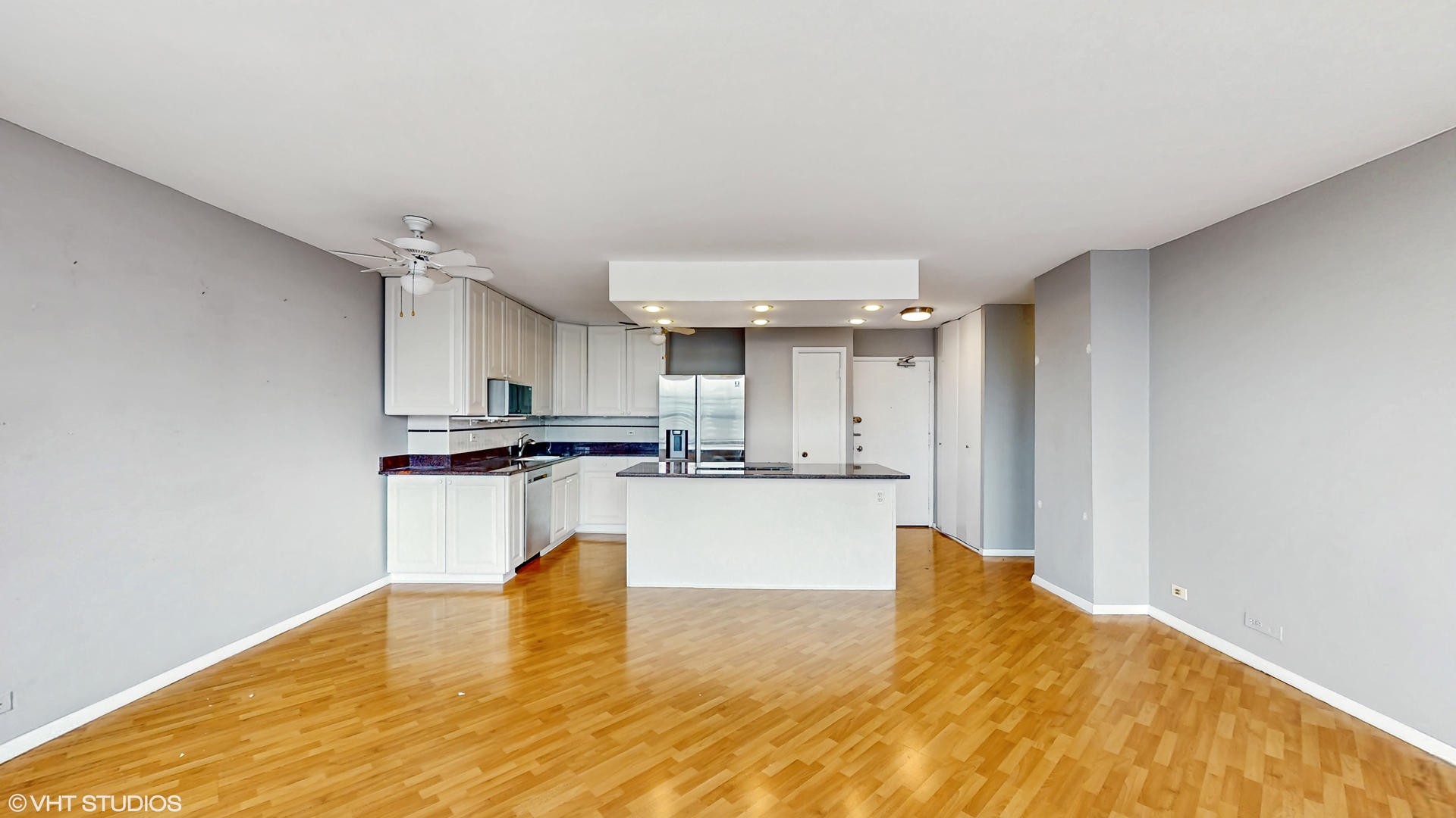1360 N Sandburg Terrace Unit: 2605C