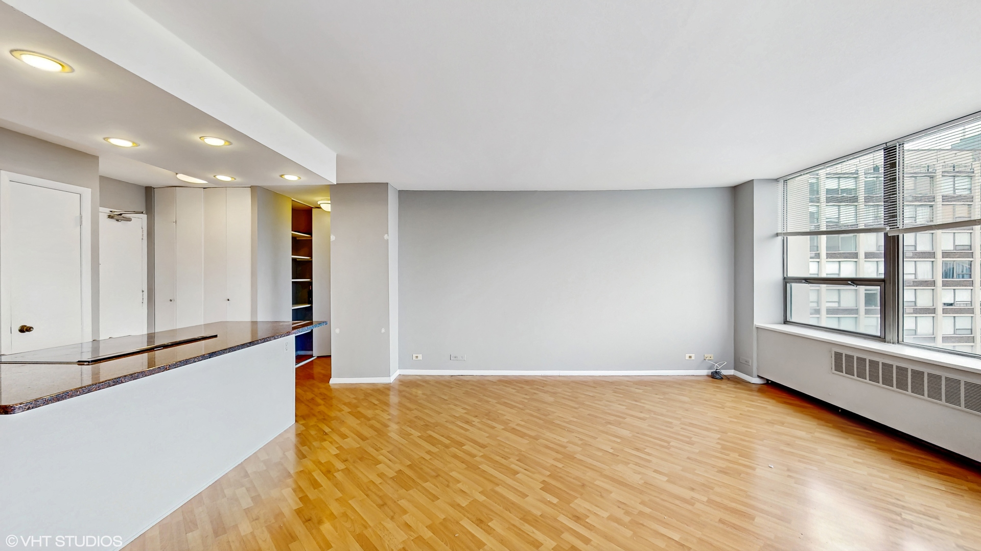 1360 N Sandburg Terrace Unit: 2605C