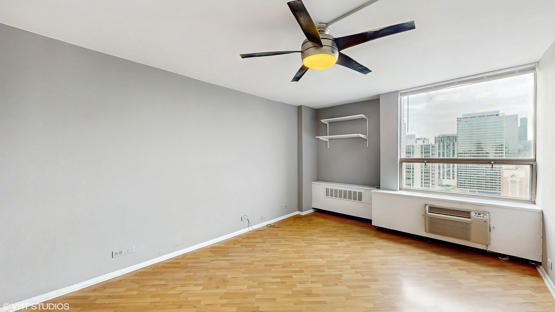 1360 N Sandburg Terrace Unit: 2605C