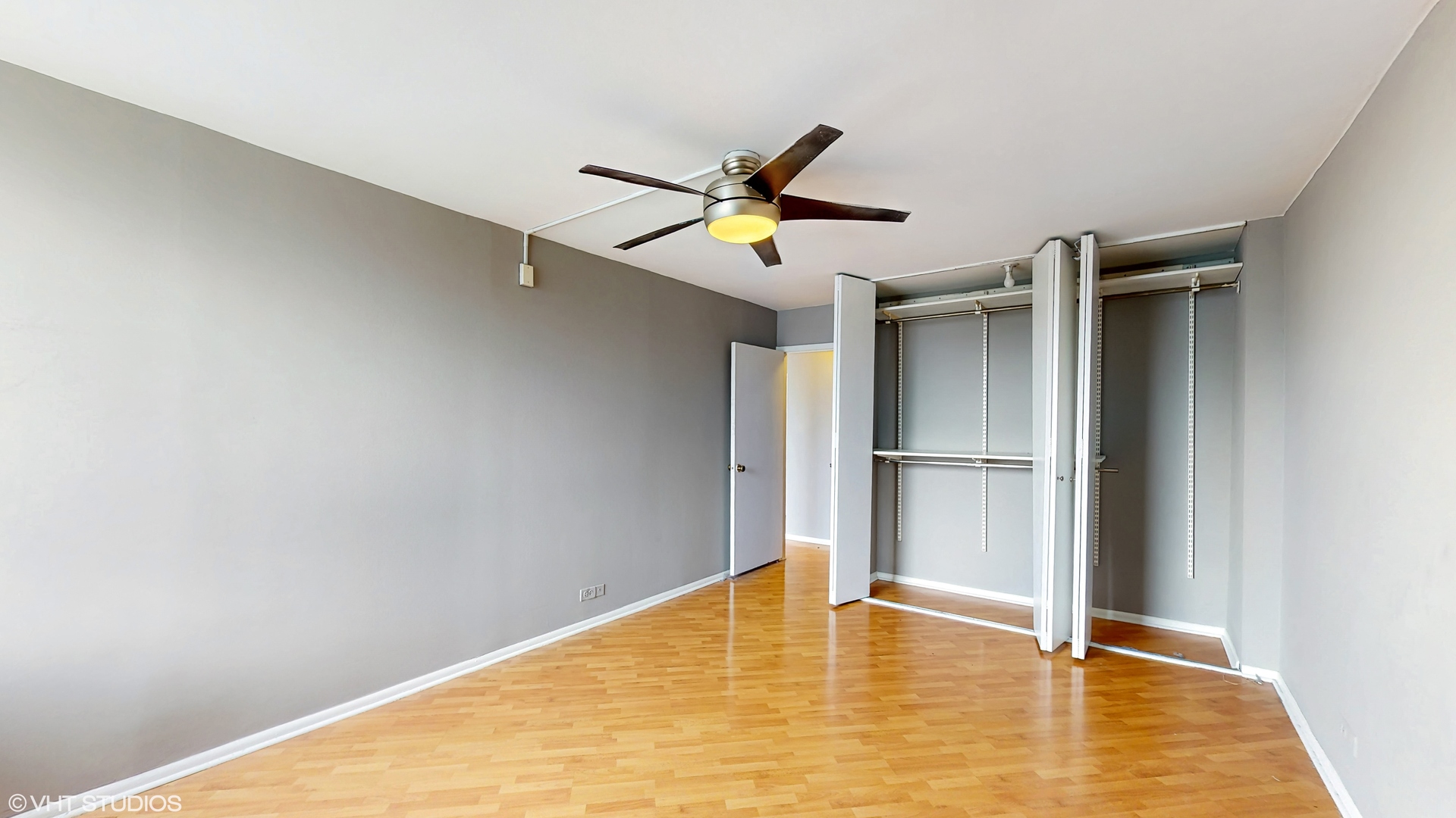 1360 N Sandburg Terrace Unit: 2605C