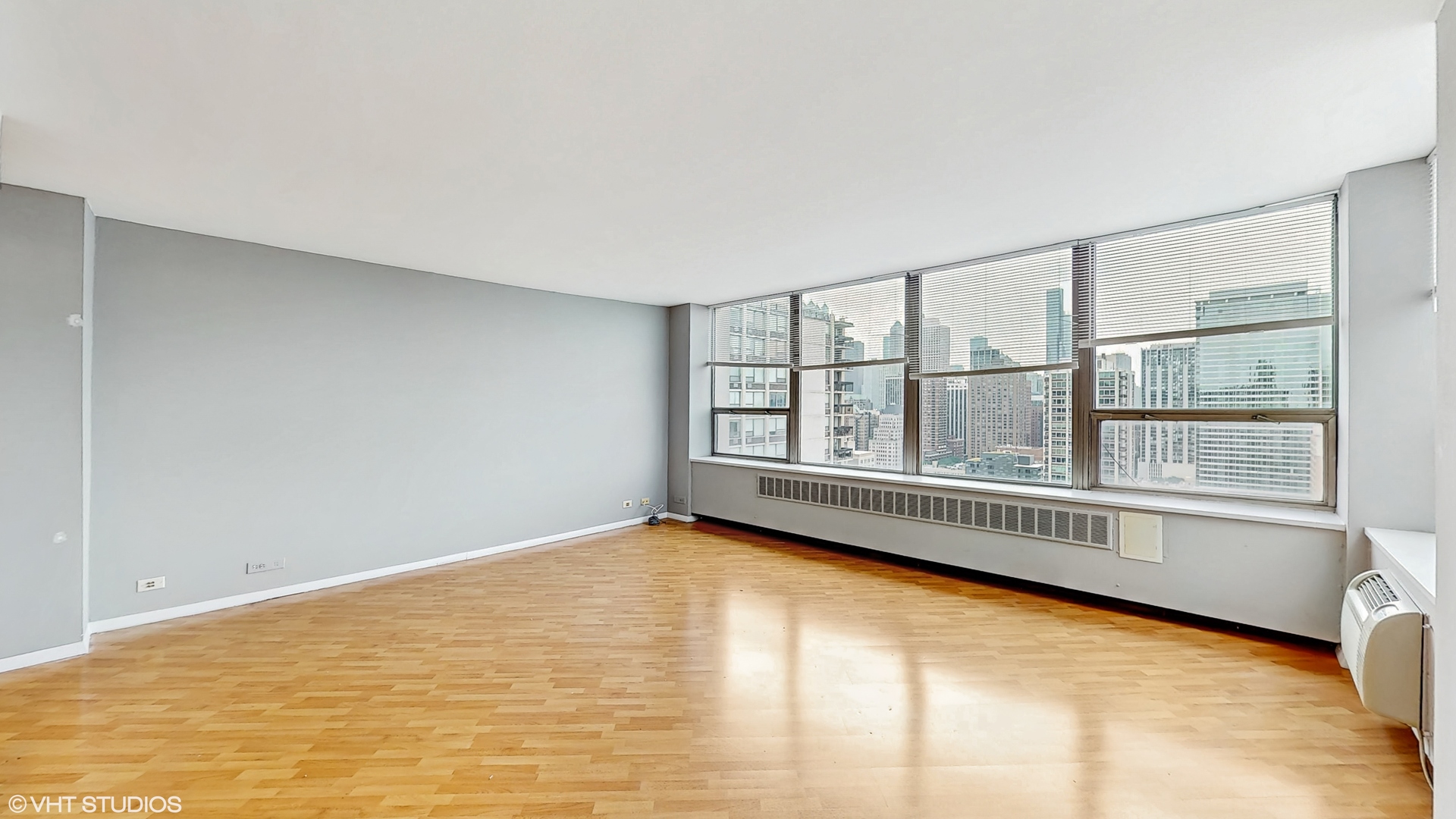 1360 N Sandburg Terrace Unit: 2605C