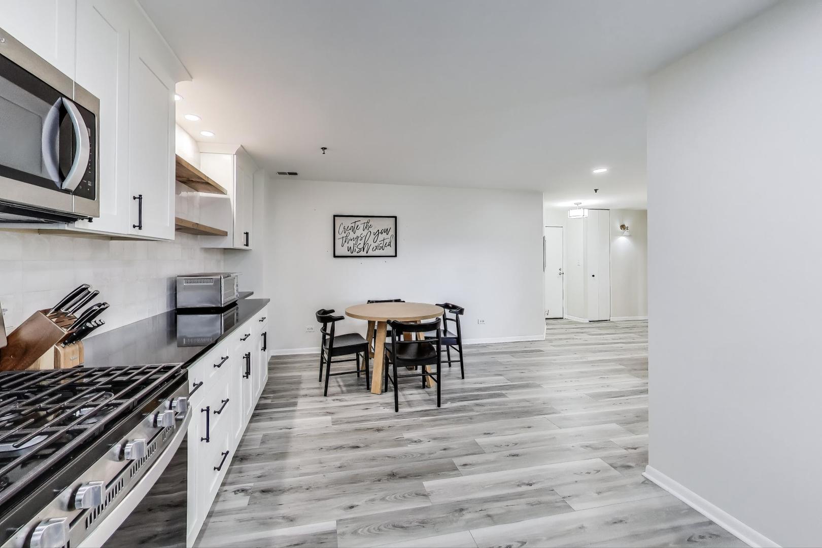 110 S Evergreen Avenue Unit: 4CS