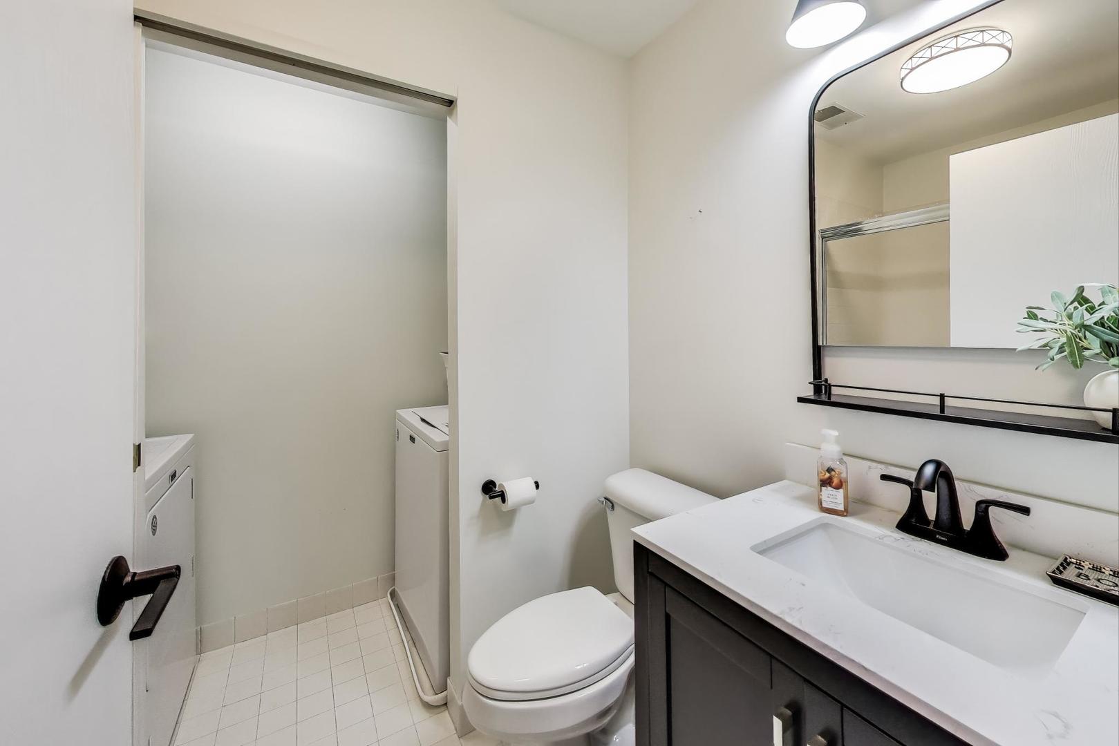 110 S Evergreen Avenue Unit: 4CS