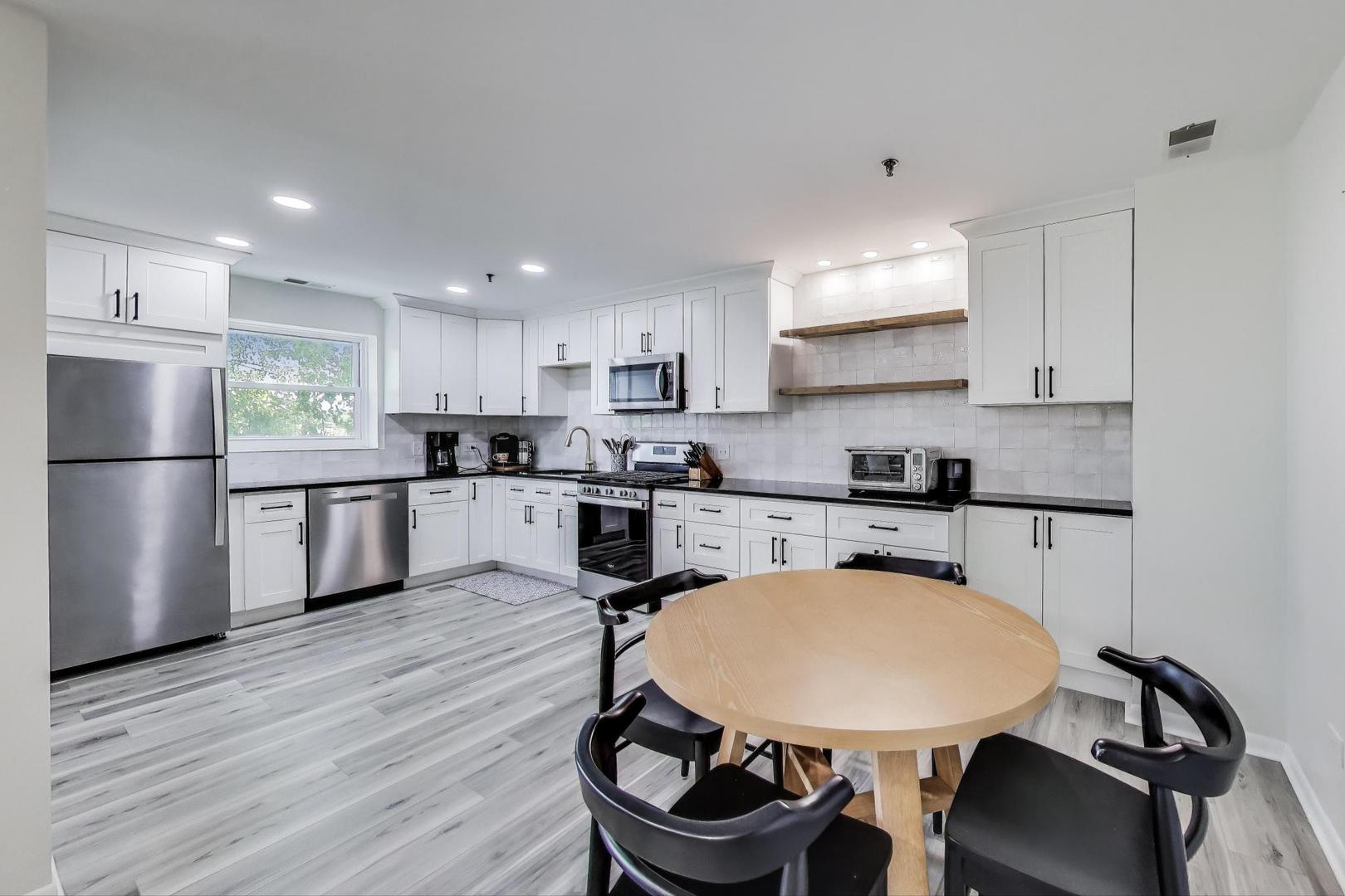 110 S Evergreen Avenue Unit: 4CS